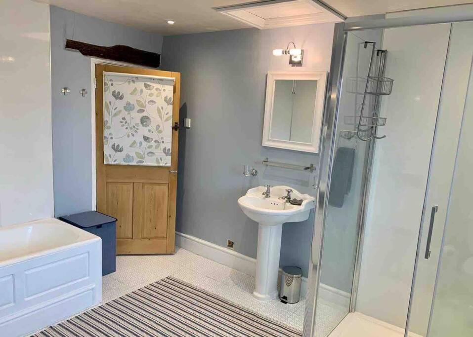 Millstone Cottage - Cosy Peak District Cottage Taddington 외부 사진